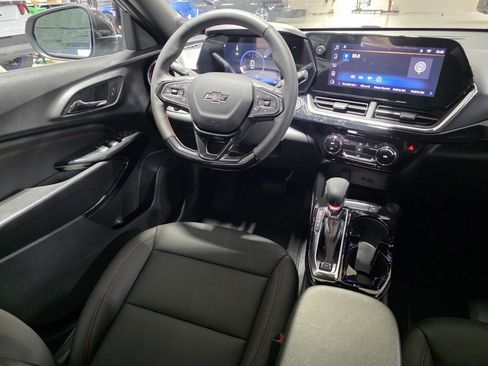 New 2026 Chevrolet Trax RS image 19