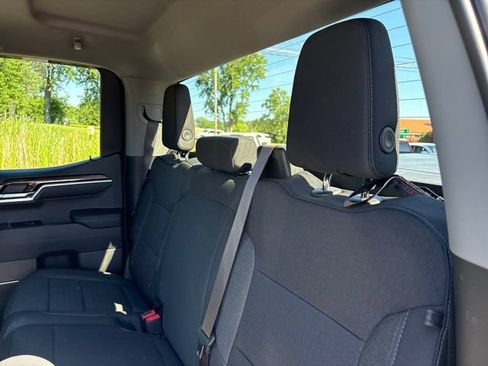 Used 2023 GMC Sierra 1500 SLE AWD/4WD image 19