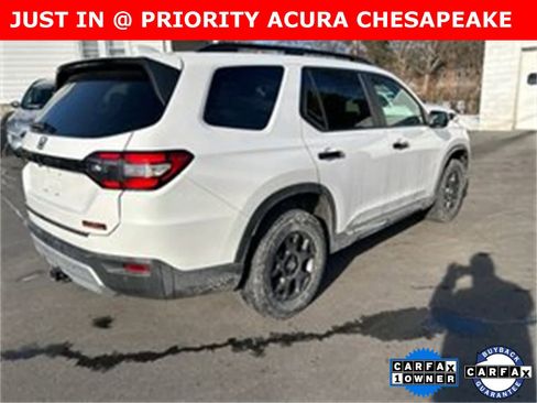 Used 2025 Honda Pilot TrailSport image 4