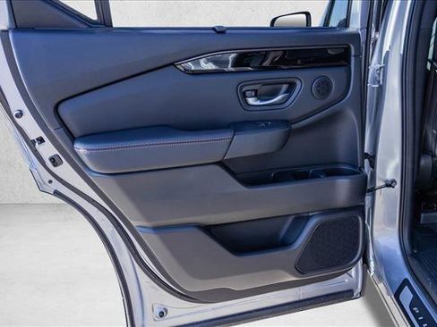 New 2025 Honda Pilot TrailSport image 23