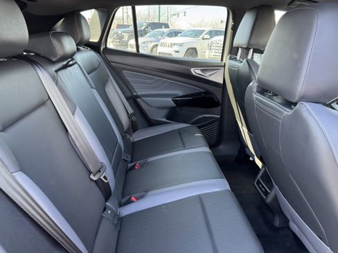 Used 2024 Volkswagen ID.4 Pro S image 16