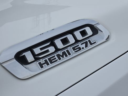 Used 2019 RAM 1500 Big Horn image 12