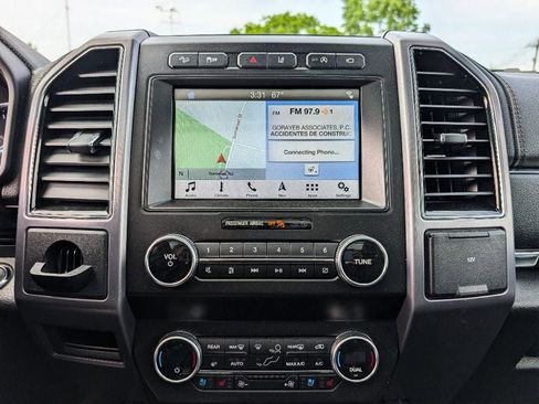 Used 2019 Ford Expedition Platinum AWD/4WD image 26