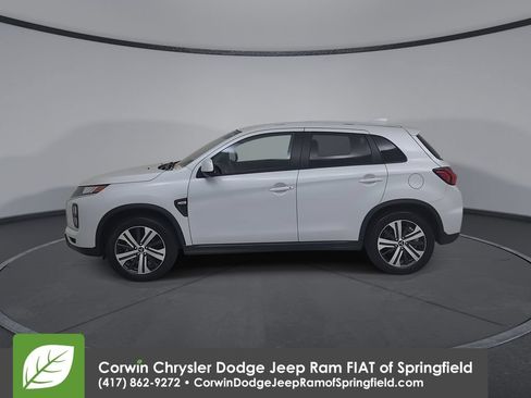 Used 2025 Mitsubishi Outlander Sport ES AWD/4WD image 9