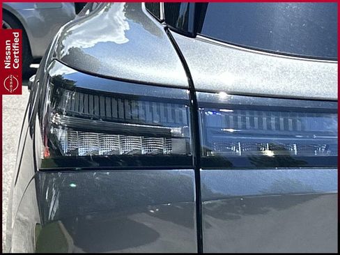 Certified 2025 Nissan Murano SV AWD/4WD image 12