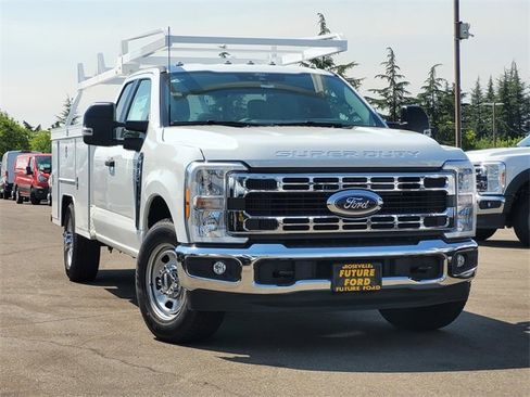 New 2025 Ford F350 XL w/ XL Chrome Package image 1