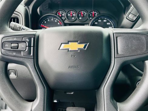 Used 2022 Chevrolet Silverado 1500 Custom RWD image 12