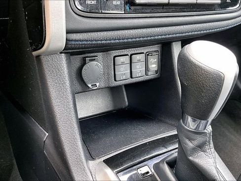 Used 2019 Toyota Corolla XSE FWD image 15