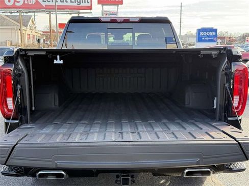 Used 2023 GMC Sierra 1500 Denali Ultimate image 9