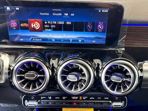 New 2026 Mercedes-Benz GLB 250 4MATIC image 14