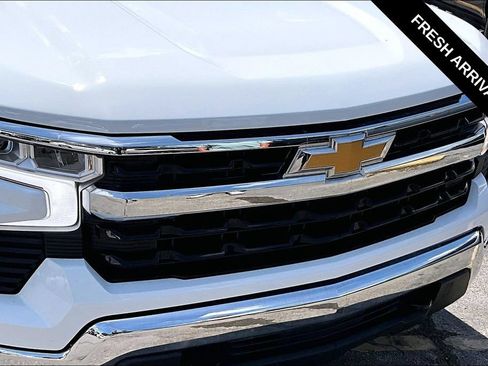 Used 2024 Chevrolet Silverado 1500 LT AWD/4WD image 32