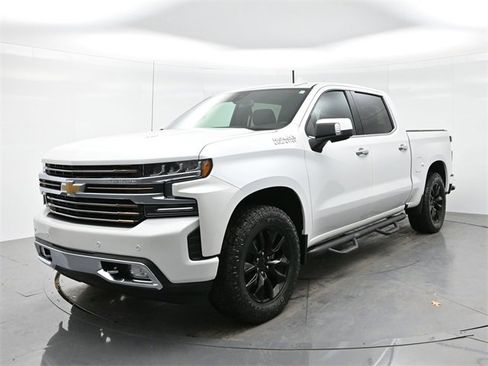 Used 2021 Chevrolet Silverado 1500 High Country w/ Safety Package II image 3
