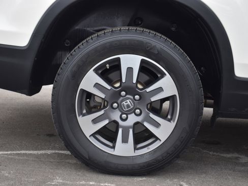 Used 2018 Honda Ridgeline RTL-E image 40