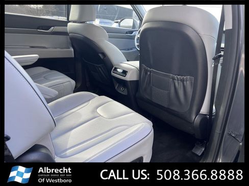 Used 2025 Hyundai Palisade SEL image 17