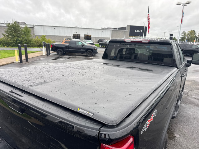 Used 2023 Chevrolet Silverado 2500 Custom w/ Gooseneck/5TH Wheel Package AWD/4WD image 9