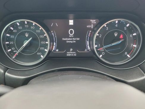 Used 2021 Maserati Levante S GranSport image 14