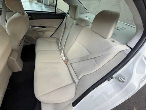 Used 2016 Subaru Impreza 2.0i Premium image 16