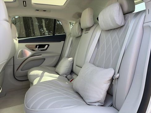 Certified 2023 Mercedes-Benz EQS 580 4MATIC Sedan image 13
