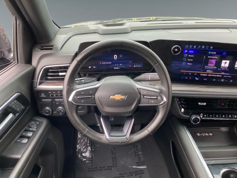 Used 2025 Chevrolet Tahoe LT RWD image 12