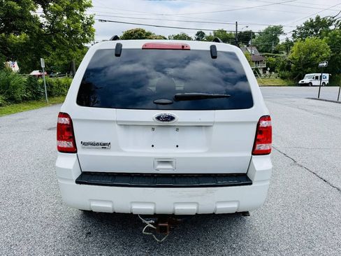 Used 2011 Ford Escape XLT w/ 201A Rapid Spec Order Code FWD image 5