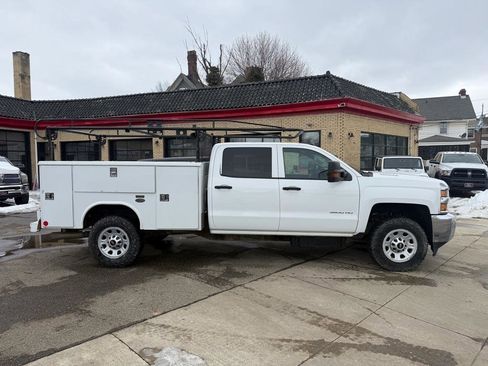 Used 2016 Chevrolet Silverado 3500 W/T w/ WT Convenience Package image 5