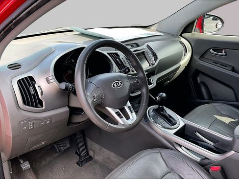 Used 2011 Kia Sportage EX w/ Premium Pkg w/Leather Seats FWD image 11