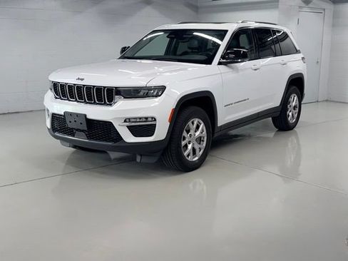 Used 2022 Jeep Grand Cherokee Limited AWD/4WD image 1