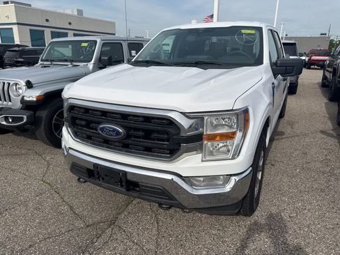 Used 2021 Ford F150 XLT w/ Max Trailer Tow Package AWD/4WD image 3