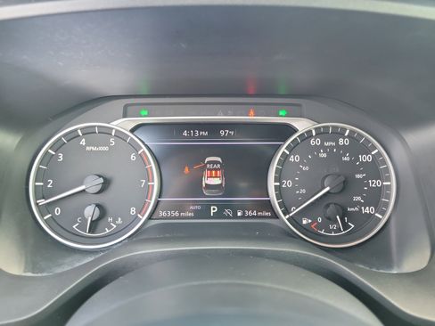 Certified 2024 Nissan Rogue SV image 24