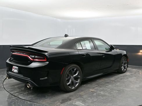 Used 2019 Dodge Charger GT image 3