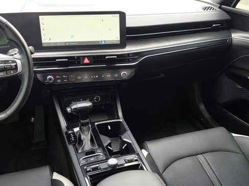 Used 2025 Kia K5 GT-Line w/ GT-Line Premium Package FWD image 11
