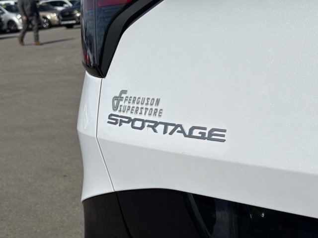 Certified 2026 Kia Sportage SX FWD image 5