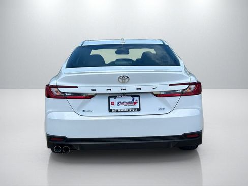 Used 2025 Toyota Camry SE w/ Convenience Package FWD image 6