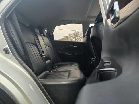 Used 2010 INFINITI EX35 Journey image 19