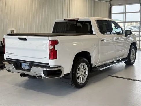 Used 2024 Chevrolet Silverado 1500 LTZ AWD/4WD image 3