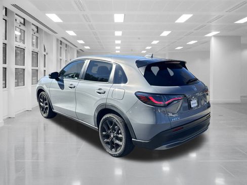 Used 2024 Honda HR-V Sport image 7