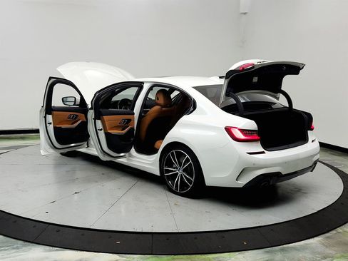 Used 2020 BMW 330i Sedan w/ M Sport Package RWD image 12