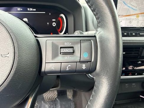 Used 2022 Nissan Rogue Platinum w/ Head-Up Display Package FWD image 32