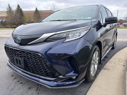 Used 2022 Toyota Sienna XSE w/ XSE Plus Package