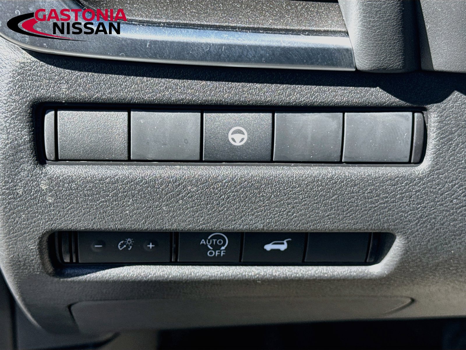 Used 2026 Nissan Rogue SV w/ Cold Weather Package FWD image 13