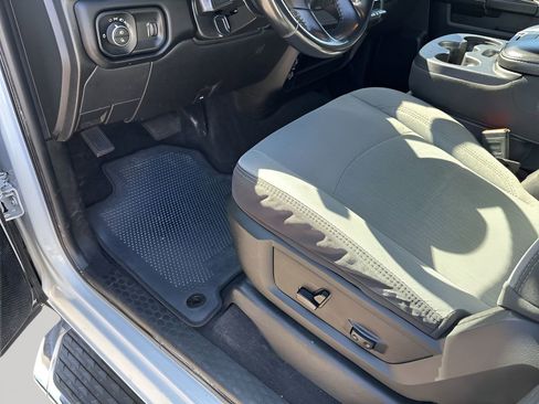 Used 2024 RAM 2500 Big Horn image 28