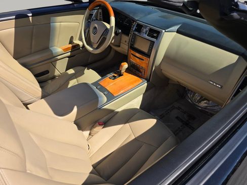 Used 2007 Cadillac XLR RWD image 43