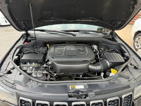 Used 2018 Jeep Grand Cherokee High Altitude AWD/4WD image 32