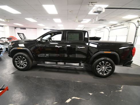 Used 2023 GMC Canyon Denali AWD/4WD image 5