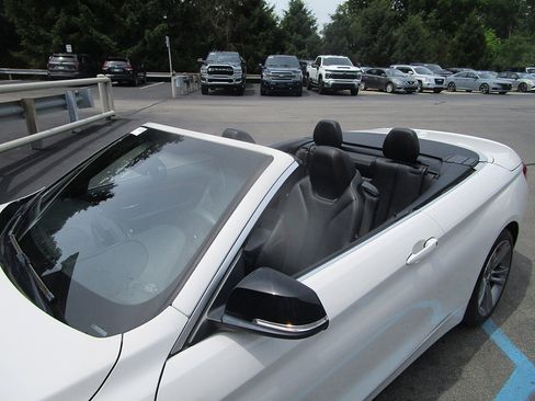 Used 2015 BMW 428i xDrive Convertible image 10