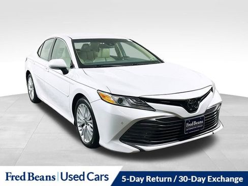 Used 2018 Toyota Camry L image 1