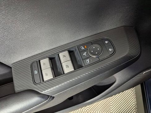 Used 2025 Mitsubishi Outlander SE AWD/4WD image 16