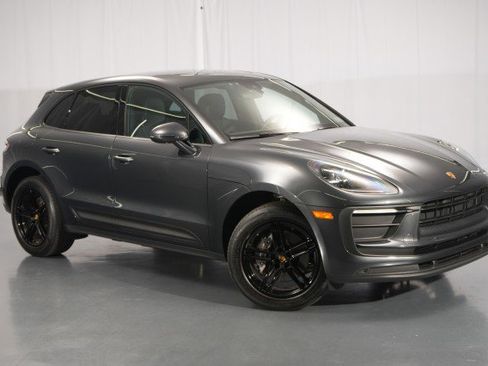 Used 2022 Porsche Macan AWD/4WD image 7