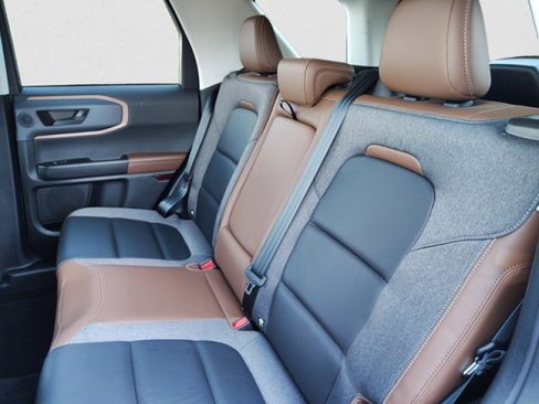 Used 2023 Ford Bronco Sport Outer Banks w/ Tech Package image 18