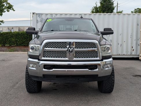 Used 2015 RAM 3500 Laramie w/ Convenience Group AWD/4WD image 8